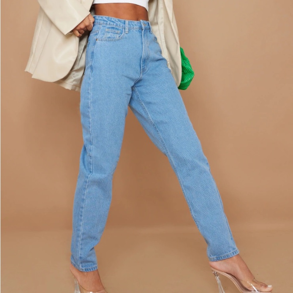 pretty little thing Light Blue Wash Basic Mom Jeans